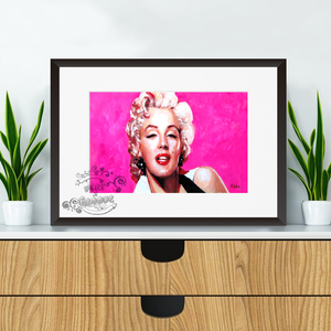 Marilyn Monroe Pink